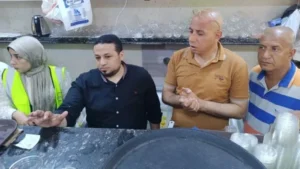 حملة رقابية تضبط عصائر فاسدة في طهطا
