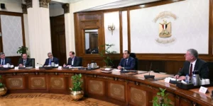 رئيس الوزراء يتابع تدبير الاعتمادات المالية للبترول
