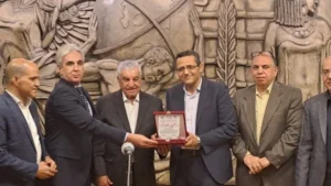 استضافة زاهي حواس في نقابة الصحفيين لبحث استرداد الآثار