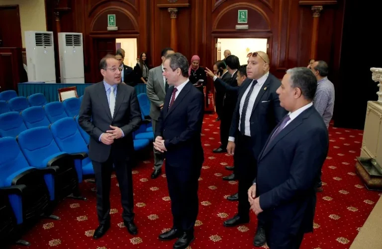 زيارة وزير المالية لأستديو نجيب محفوظ ومسرح ماسبيرو