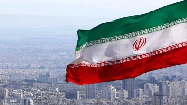 انفجار قرب ساحل سيريك يقض مضاجع المفاوضات الإيرانية الأمريكية