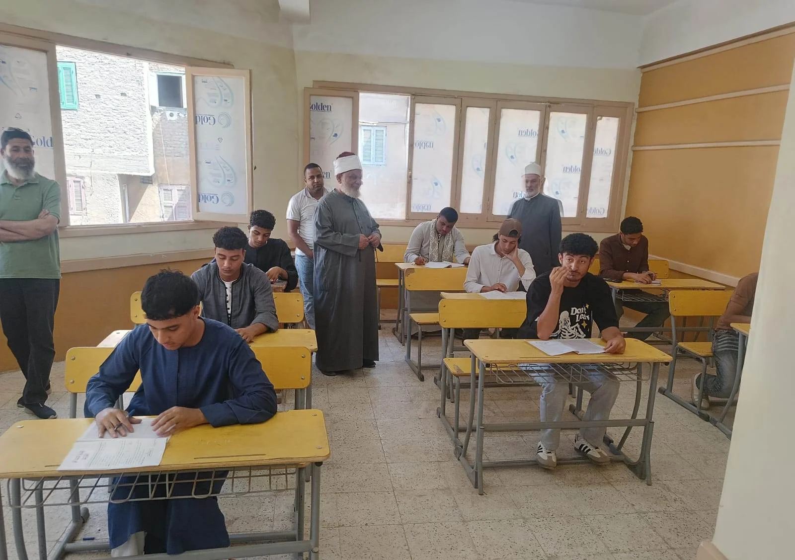 امتحان الصرف لطلاب القسم العلمي في الثانوية الأزهرية 2026