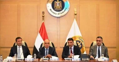 تشكيل لجنة مشتركة لإدارة البصمة المائية في الصناعات الغذائية