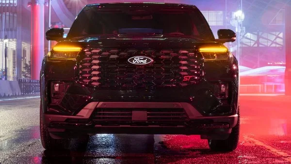 فورد إكسبلورر ST بحزمة سينيستر الرياضية الجديدة