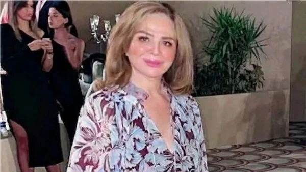 إلهام شاهين تتألق بإطلالة جديدة