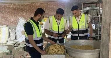 ضبط 26 ألف عبوة حلويات غير صالحة في الغربية