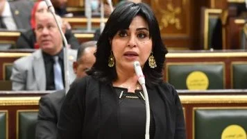 هند رشاد تناقش تحويل وحدة ناهيا إلى مستشفى متكامل