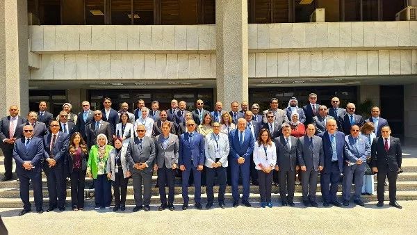 جولة وفد برلماني في مشروعات تطوير الطيران المدني