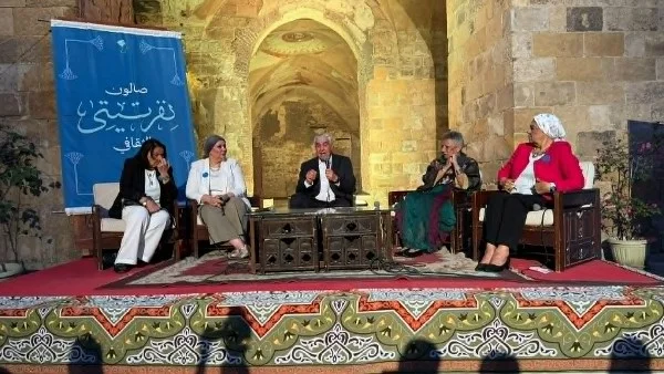 زاهي حواس يستعرض جهود استرداد الآثار المصرية النادرة