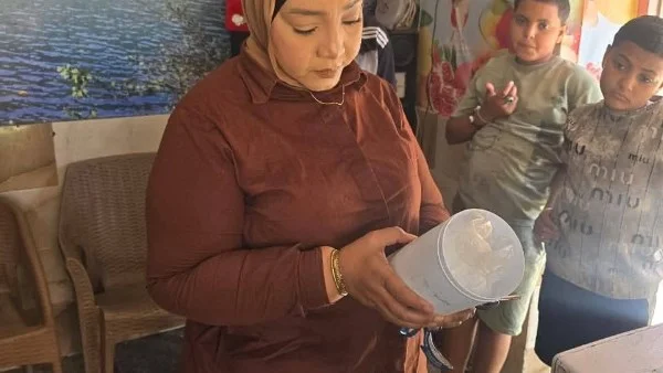 ضبط مواد تستخدم في غش عصير القصب بالقصير