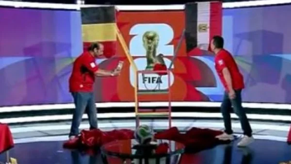 محمد ثروت يعلق بسخرية على حفل افتتاح كأس العالم