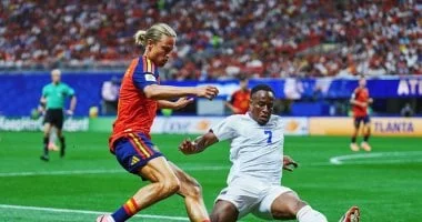 فوزينيا يدخل التاريخ مع الرأس الأخضر في كأس العالم