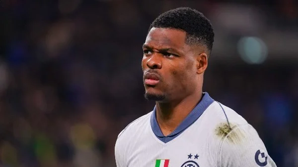 ريال مدريد يحسم صفقة دومفريس ويقترب من كوناتي
