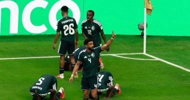 السعودية تتقدم على أوروجواي بهدف نظيف في الشوط الأول