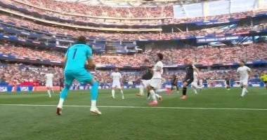 نيوزيلندا تتقدم على إيران بهدف جوست في كأس العالم