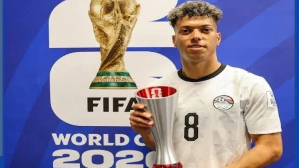 عمرو سلامة يثني على إمام عاشور بعد مواجهة بلجيكا