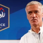 ديشان يدعو لاعبي فرنسا للتحلي بالتركيز قبل لقاء السنغال