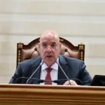 سجال بين النواب حول أسلوب منح الكلمة