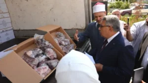 استلام الدفعة السابعة من لحوم صكوك الأضاحي بالدقهلية