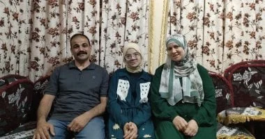 قصة كفاح مريم الثانية على الإعدادية الأزهرية بالمحافظة