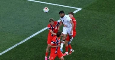 النرويج تتفوق على العراق في الشوط الأول بهدفين لهدف