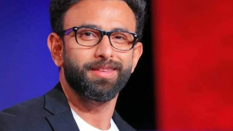 إبراهيم فايق يشجع منتخب الجزائر أمام الأرجنتين في المونديال