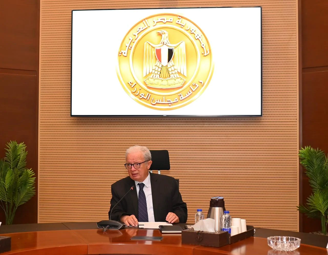 جهود تطوير الأداء بالجهاز الإداري للدولة