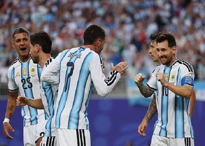 الأرجنتين تتقدم على الجزائر بهدف في الشوط الأول