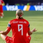 هالاند يتألق في كأس العالم ويقود النرويج للفوز