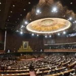 مناشدة بريطانية للإفراج عن طاقم سفينة مختطفة