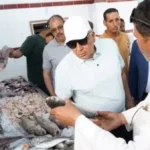 تفقد محافظ مطروح حلقة السمك بالميناء الشرقي
