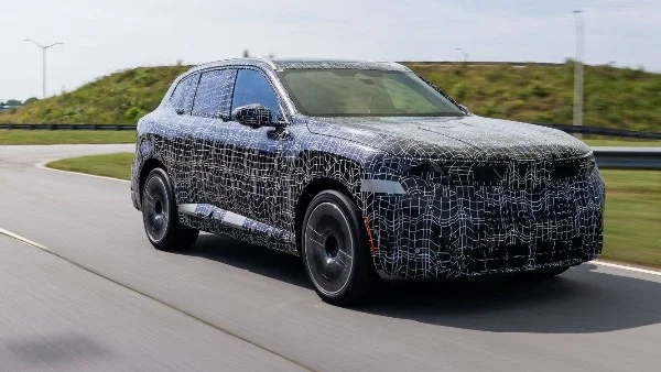 BMW X5 الجديدة: ثورة في عالم السيارات الهيدروجينية