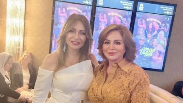 إلهام شاهين تدعم ليلى علوي في عرض «ابن مين فيهم؟»