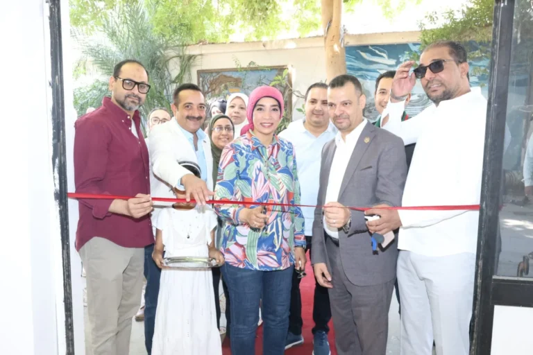 رئيسة جامعة الأقصر تفتتح تحكيم مشروعات تخرج الفنون الجميلة