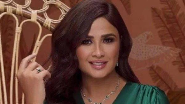 ياسمين عبد العزيز تسخر من ميسي بصورة بالذكاء الاصطناعي
