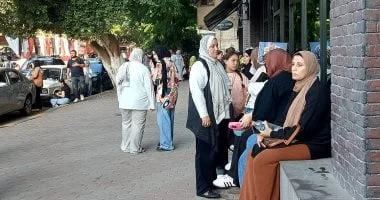 دعم الأمهات لطلاب الثانوية العامة في امتحانات الفيزياء والتاريخ