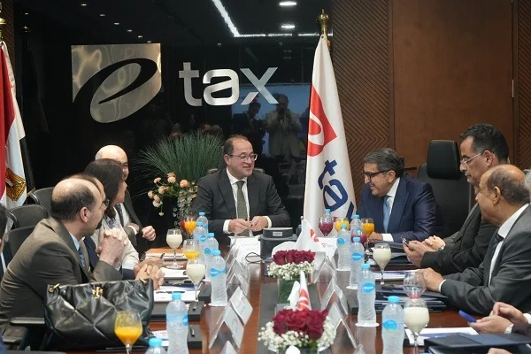 إي تاكس تعزز شراكتها التكنولوجية مع المالية المصرية