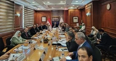 أعلى الجامعات يناقش اختراق النزاهة الأكاديمية