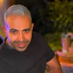 محمد عدوية يظهر بإطلالة جديدة استعداداً لألبومه