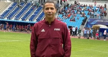 محمود عاشور حكم فيديو احتياطياً في مباراة إسبانيا وبلجيكا