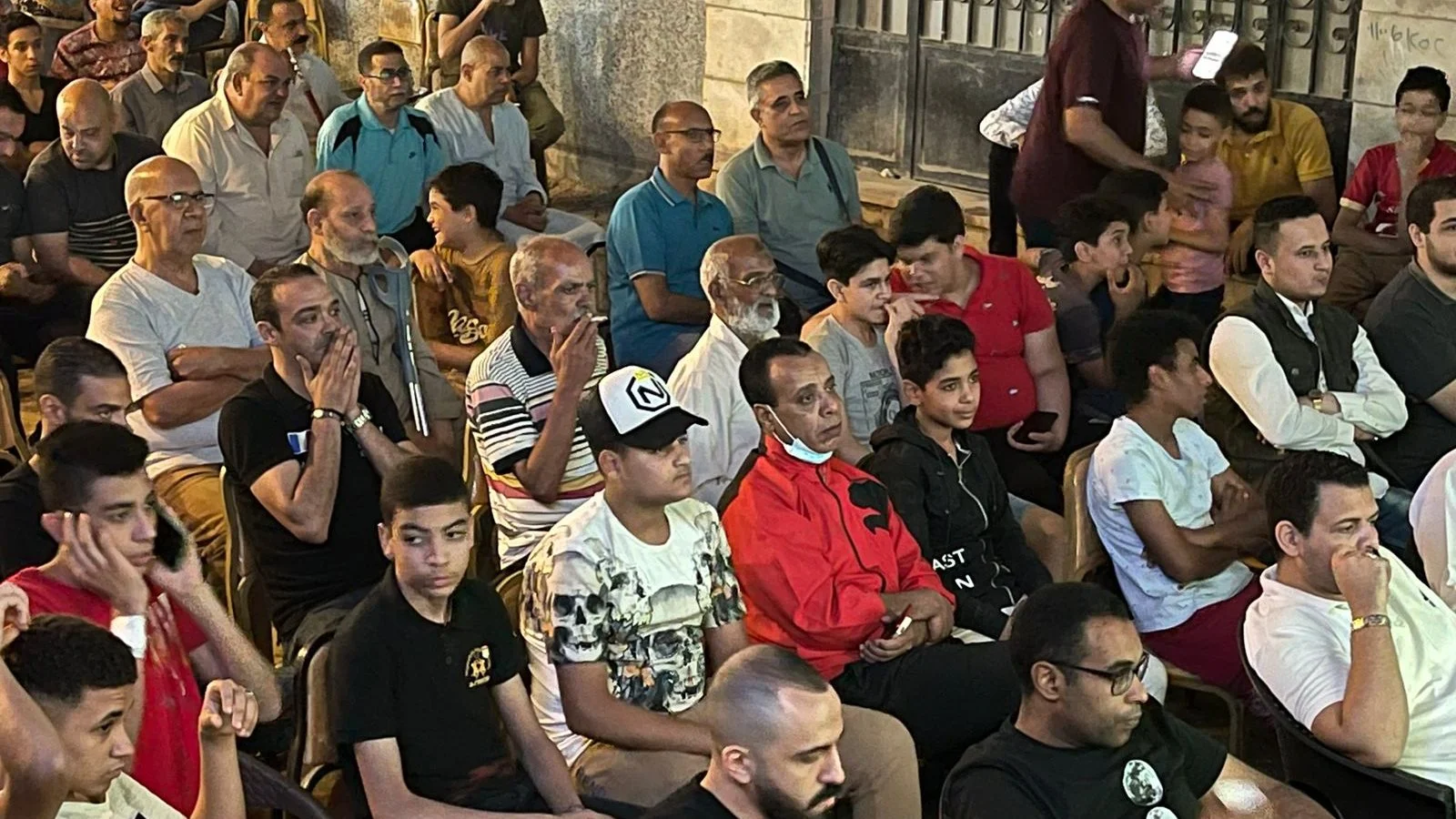 تأخير الصلاة لمتابعة المباريات.. حكم شرعي يوضحه أمين الفتوى