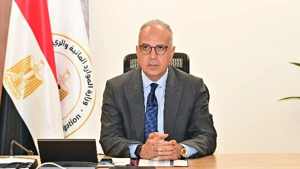 وزير الري: ضرورة الحفاظ على المجاري المائية