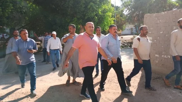 تنفيذ خط مياه شرب جديد في البداري بأسيوط