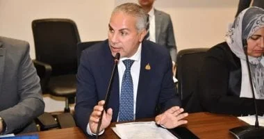 البنا: نجاح مصر للطيران ومطار العلمين يليق بالأبطال