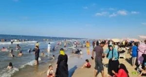 الآلاف يتجهون إلى شواطئ مصيف بلطيم هرباً من الحرارة