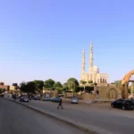 حظر الانتظار بشارع صلاح الدين في أسوان