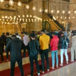 حكم الصلاة على النبي عند ذكر اسمه في الصلاة