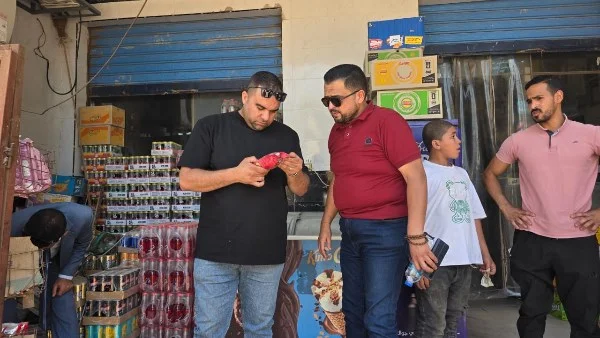 حملة لضبط الأسواق في الجيزة وتحرير محاضر لمخالفات غذائية