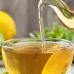 تأثير الشاي الأخضر وفيتامين B3 على الدماغ