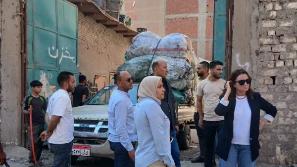 غلق مخزنين للفريزة في الهرم لمواجهة المخالفات